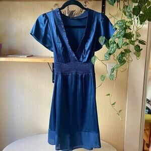 BCBG Max Azria dress M SILK Smocked Mini  Cocktail